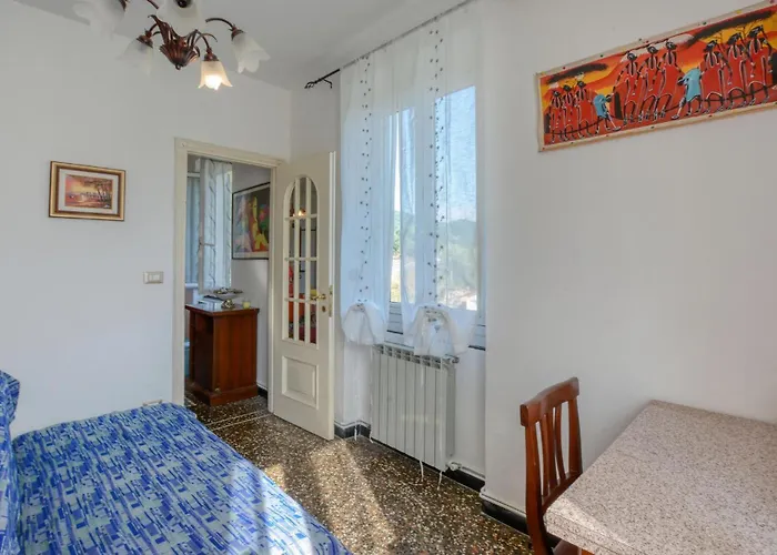 2 Bedroom Awesome In Terrile Appartement
